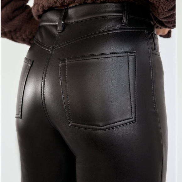 Aritzia Pants - Wilfred Melina Pant